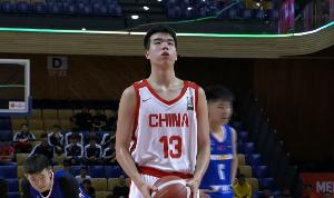 九游体育官网-3分4板3助！媒体人：张懿赵杰或受上一场抽筋的影响 进攻状态不好