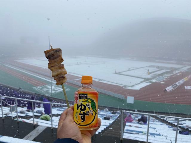 比分直播-广岛的联赛揭幕战: 雪景+烧酒+烤串+围观少女偶像