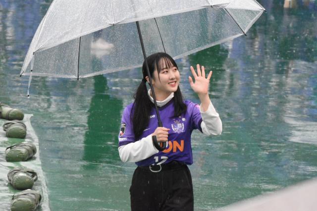 比分直播-广岛的联赛揭幕战: 雪景+烧酒+烤串+围观少女偶像