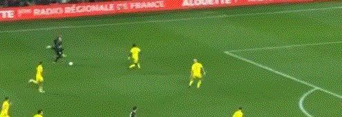 1645310171621034451.gif 比分直播-【法甲】梅西助攻 内马尔破门+失点 巴黎先丢3球负