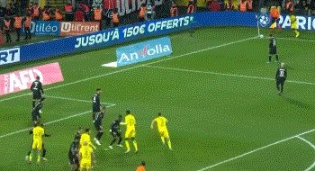 1645310149224057848.gif 比分直播-【法甲】梅西助攻 内马尔破门+失点 巴黎先丢3球负