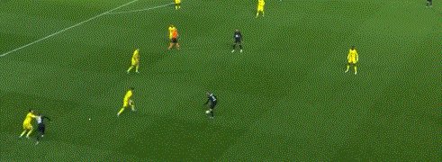 1645310928647081669.gif 比分直播-【法甲】梅西助攻 内马尔破门+失点 巴黎先丢3球负