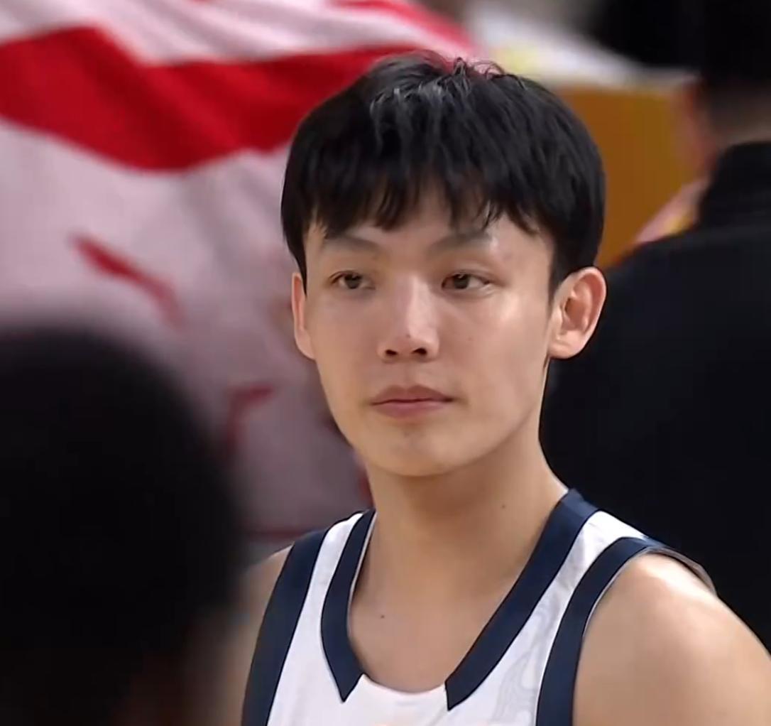 九游体育入口-广东3消息！徐杰蝉联票王，徐昕首获周最佳，胡明轩落选全明星